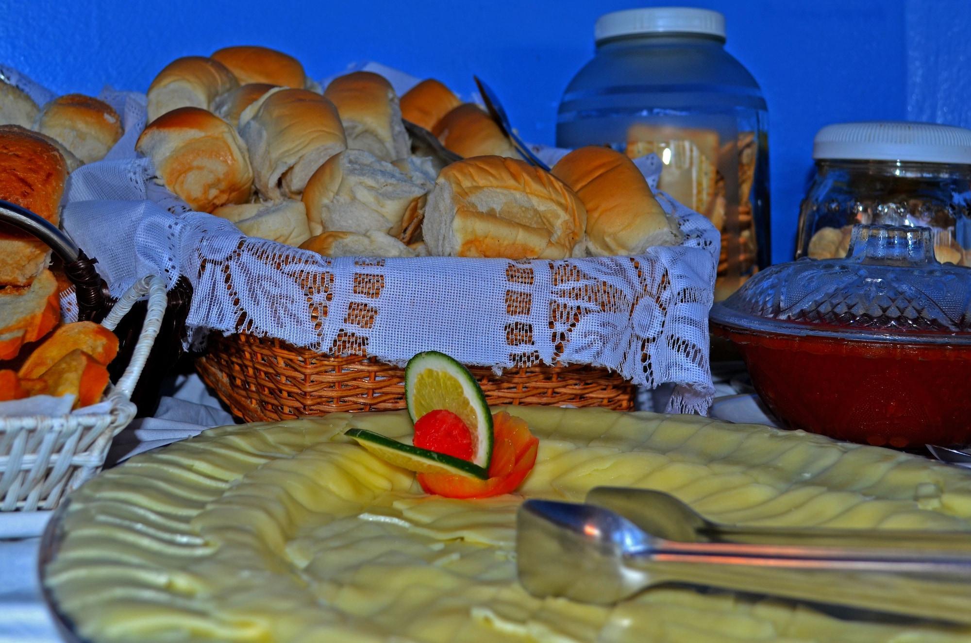 Porto Ancoras Hotel 2*
